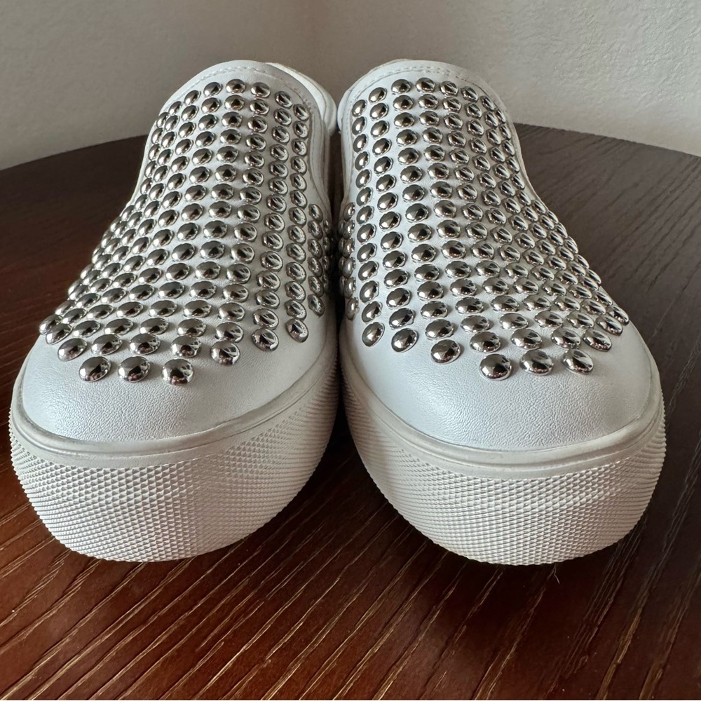 Steve Madden Torid White Sneakers with Silver Studs Womens Size 8 Slip On Shoes - Picture 3 of 11